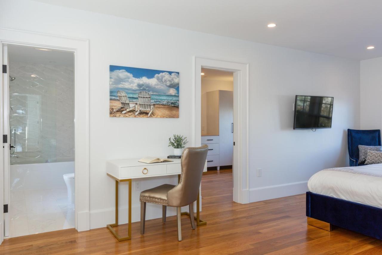 Luxury Oceanfront Bayside Jewel Villa Quincy Esterno foto